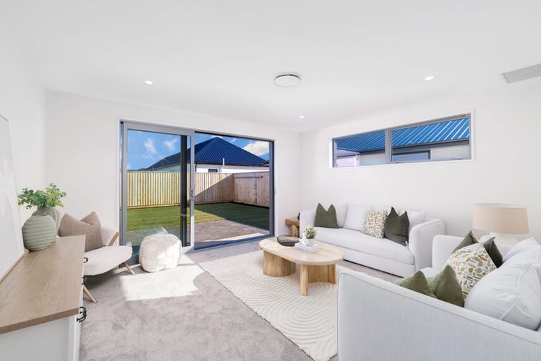 Photo of property in 8 Waterford Farm Road, Halswell, Christchurch, 8025