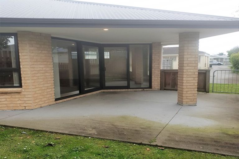 Photo of property in 19a Sandspit Road, Waiuku, 2123