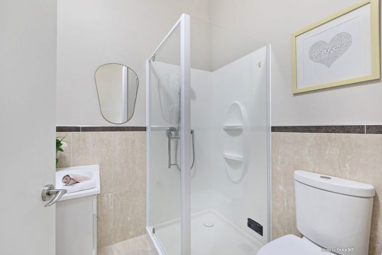 Photo of property in 7/21 Duchess Place, Maupuia, Wellington, 6022