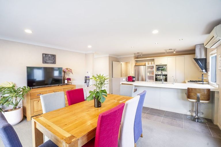 Photo of property in 3 Girvan Terrace, Wattle Downs, Auckland, 2103