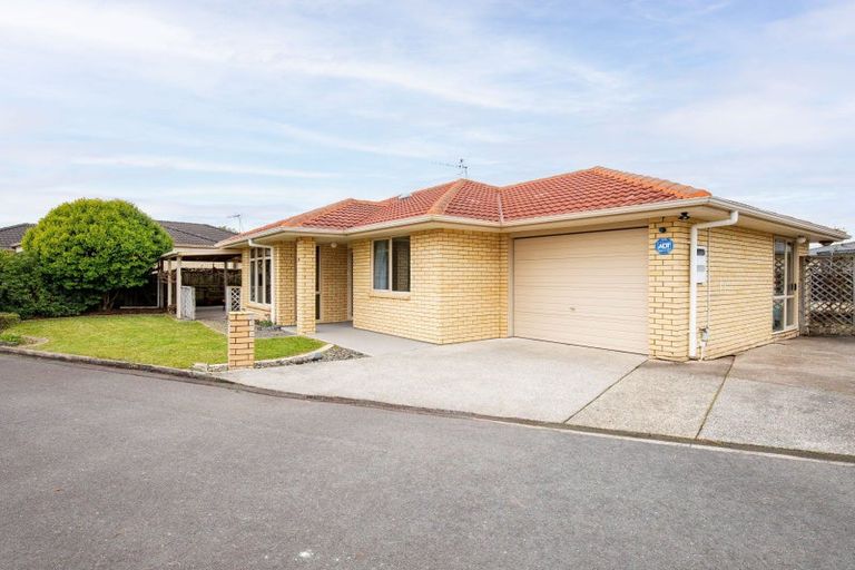 Photo of property in 13 Grevillea Place, Melville, Hamilton, 3206