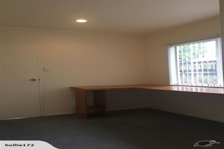 Photo of property in 37a Roys Road, Weymouth, Auckland, 2103
