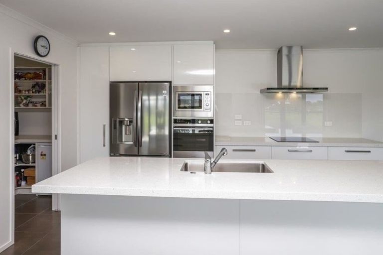 Photo of property in 3 Clover Close, Matangi, Hamilton, 3283