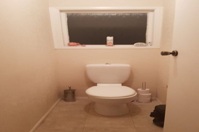 Photo of property in 2/45 East Street, Papakura, 2110