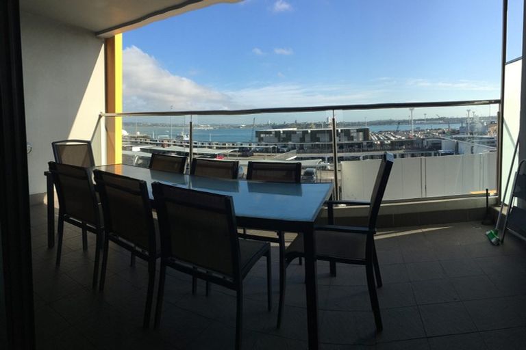 Photo of property in Scene Two Apartments, 805/18 Beach Road, Auckland Central, Auckland, 1010