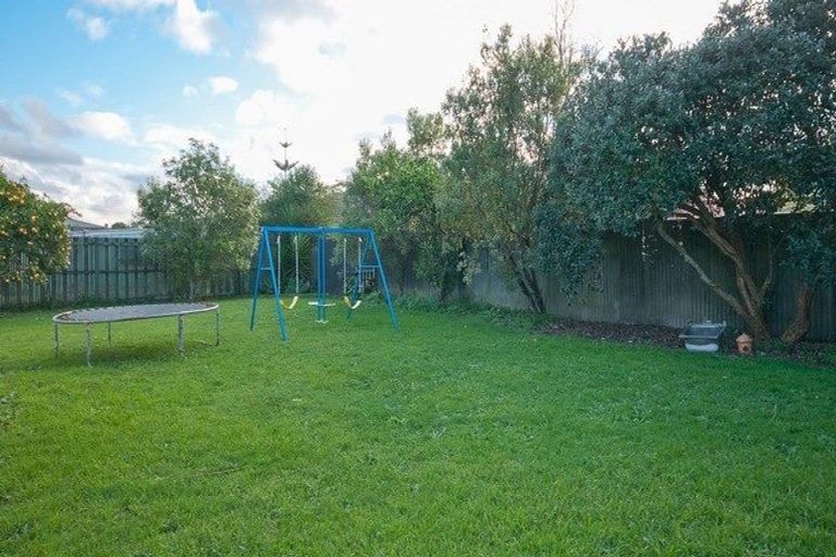 Photo of property in 8 Mawney Road, Henderson, Auckland, 0610