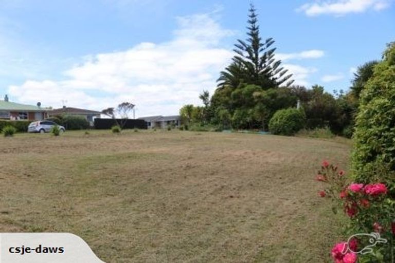 Photo of property in 2 Takahe Street, Tikipunga, Whangarei, 0112