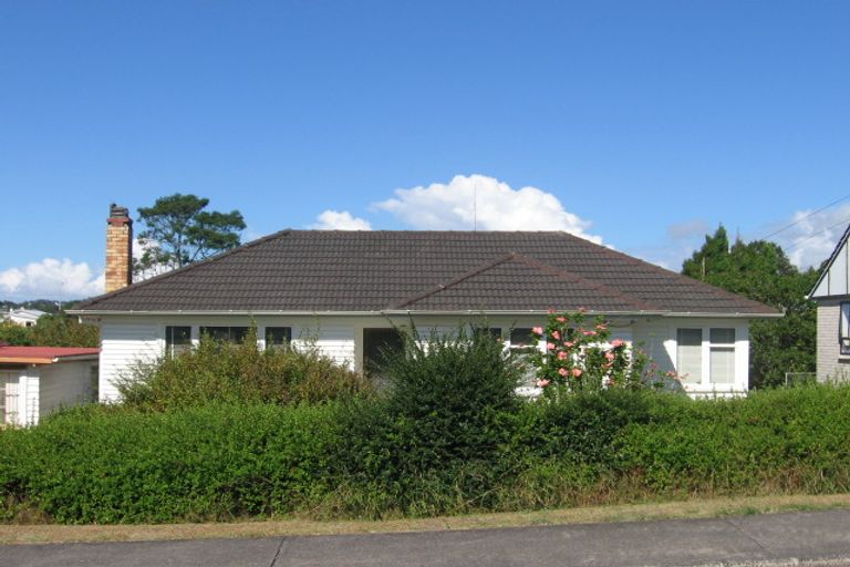Photo of property in 3 Kohekohe Street, New Lynn, Auckland, 0600