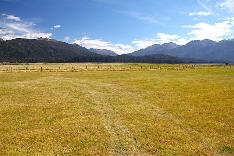 Photo of property in 173 Aparima Drive, Te Anau, 9600