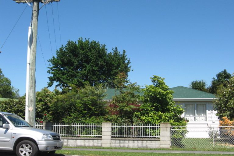 Photo of property in 2 Turenne Street, Inner Kaiti, Gisborne, 4010