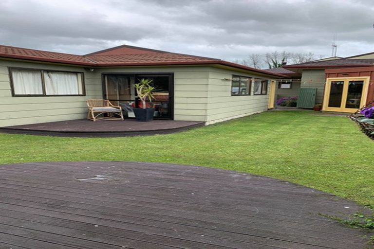 Photo of property in 9 Shamrock Street, Takaro, Palmerston North, 4412
