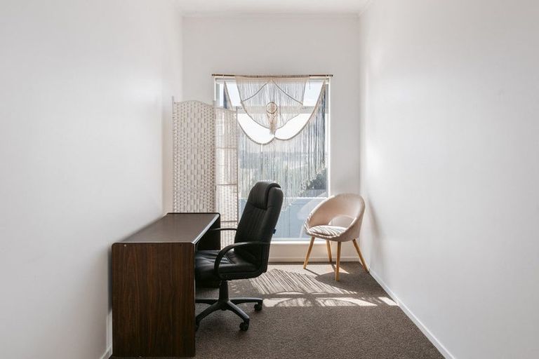 Photo of property in 31 Reynolds Place, Papamoa Beach, Papamoa, 3118