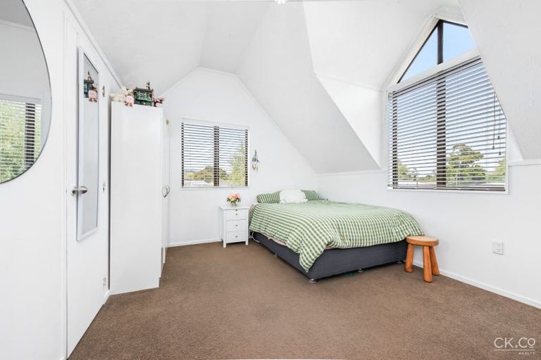 Photo of property in 3 Laredo Grove, Totara Park, Upper Hutt, 5018