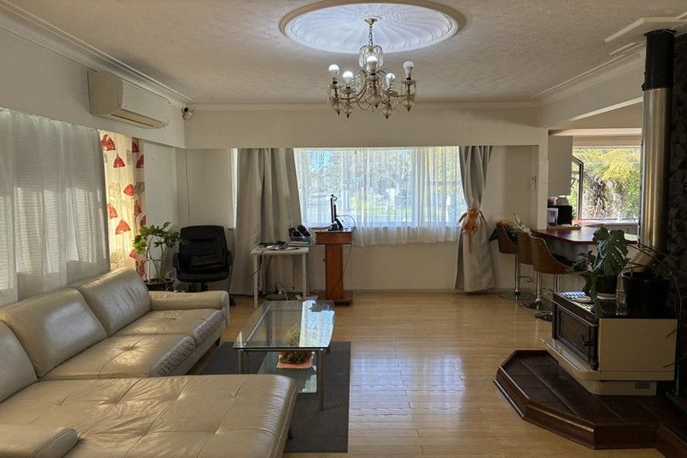 Photo of property in 49 Woodglen Road, Glen Eden, Auckland, 0602