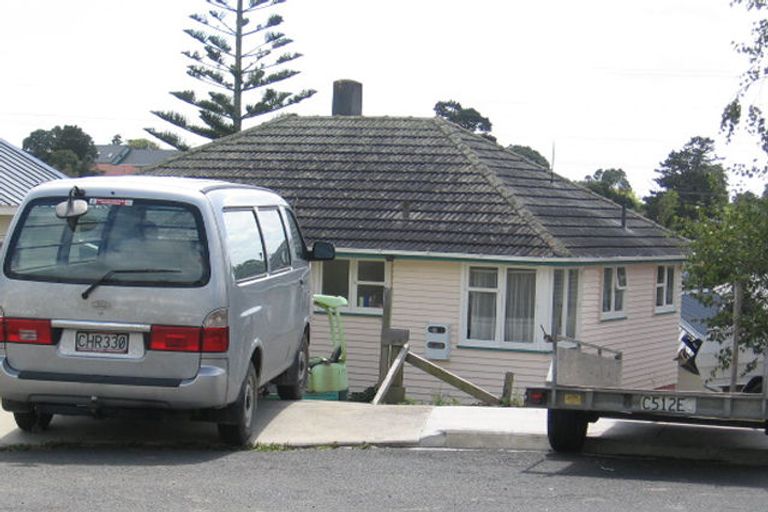 Photo of property in 4a Mcgregor Street, Mount Roskill, Auckland, 1041