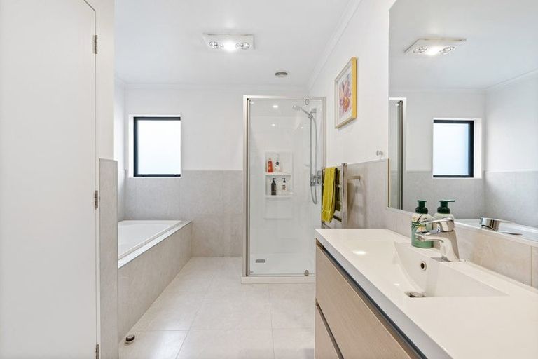 Photo of property in 60 Nils Andersen Road, Whenuapai, Auckland, 0618