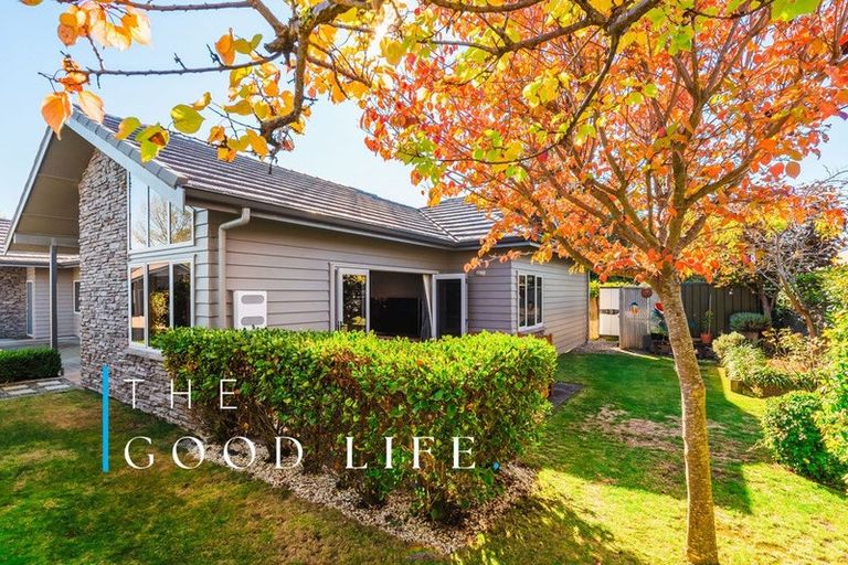 Photo of property in 15 Parata Street, Two Mile Bay, Taupo, 3330