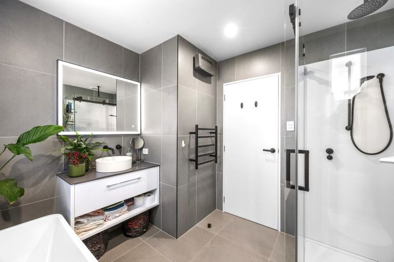 Photo of property in 28 Maple Street, Bishopdale, Christchurch, 8053