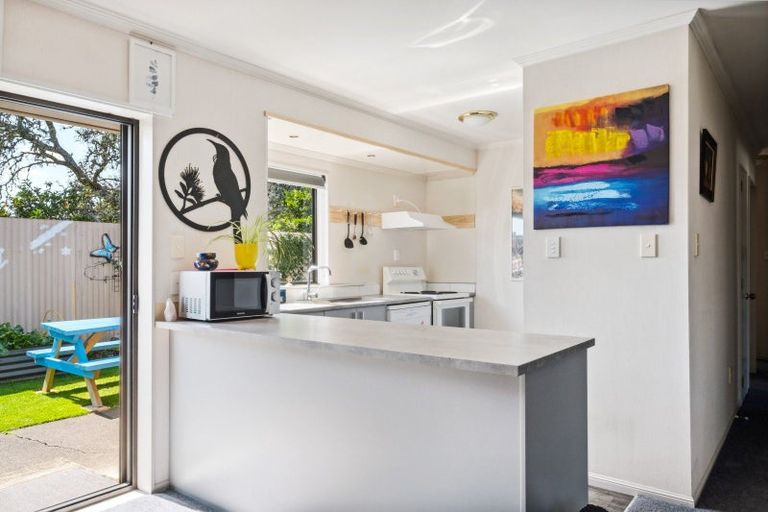 Photo of property in Orange Grove Flats, 29/549 Childers Road, Te Hapara, Gisborne, 4010