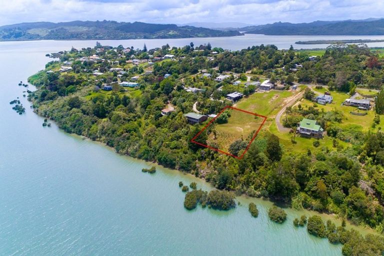 Photo of property in 9 Korari Place, Rawene, Kaikohe, 0473