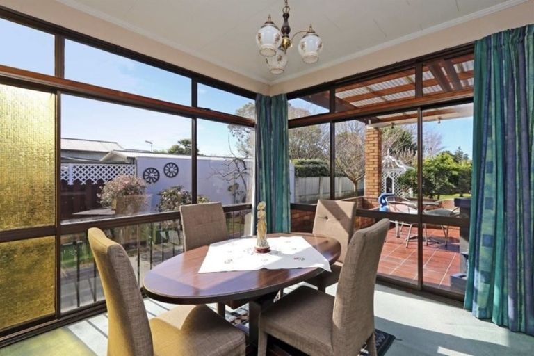 Photo of property in 908 Saint Aubyn Street East, Parkvale, Hastings, 4122