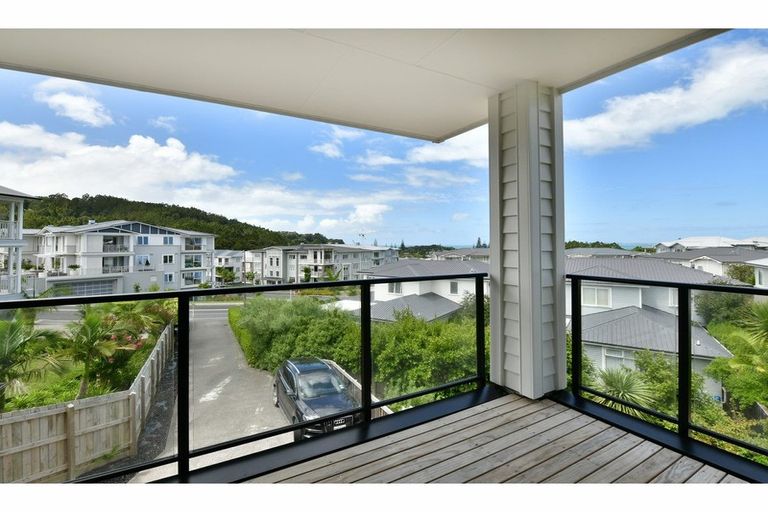 Photo of property in 61 Landmark Terrace, Orewa, 0931
