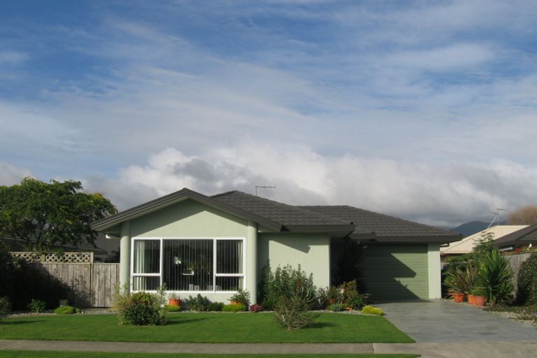 Photo of property in 4c Cedar Drive, Paraparaumu Beach, Paraparaumu, 5032