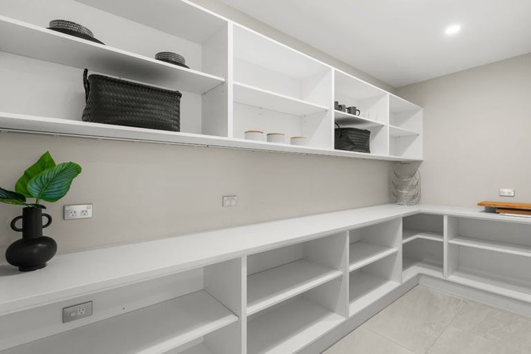 Photo of property in 24 Mcvicar Drive, Cracroft, Christchurch, 8022