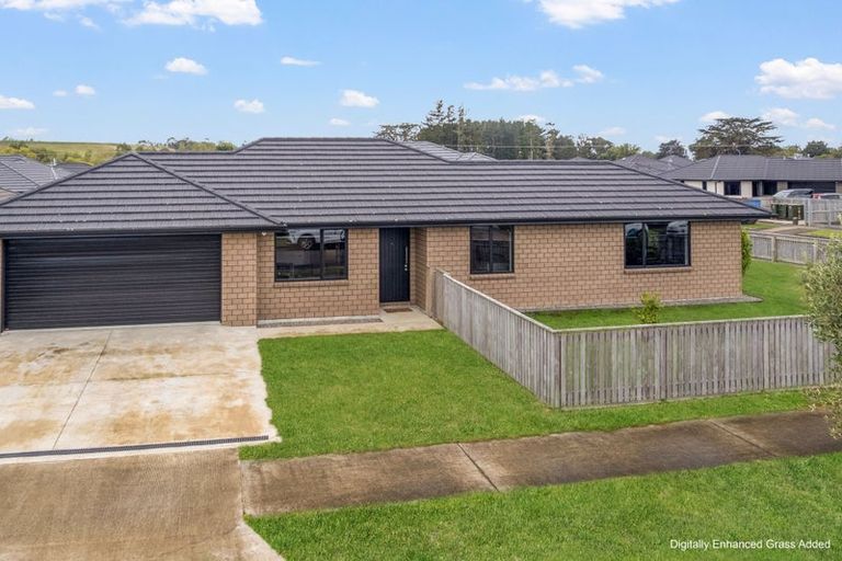 Photo of property in 17 Monarch Drive, Ashhurst, 4810