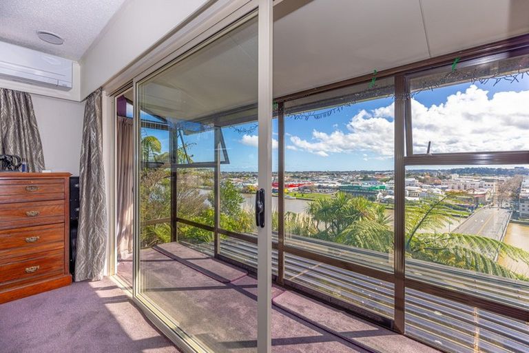 Photo of property in 34 Hipango Terrace, Durie Hill, Whanganui, 4500