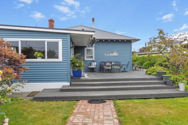 Photo of property in 12 Parsonage Road, Waimate, 7924