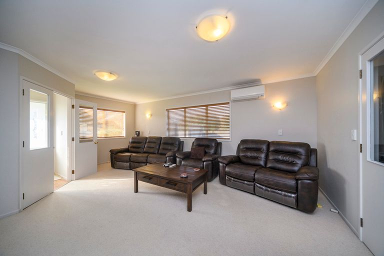 Photo of property in 93 Parnell Heights, Kelvin Grove, Palmerston North, 4414