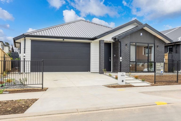 Photo of property in 71 Podgora Avenue, Huapai, Kumeu, 0810