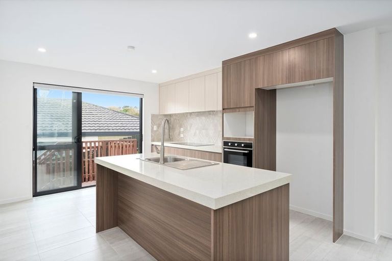 Photo of property in 18/106 Triangle Road, Massey, Auckland, 0614