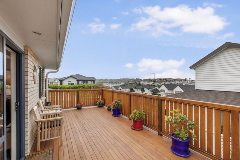 Photo of property in 21 Discovery Drive, Gulf Harbour, Whangaparaoa, 0930