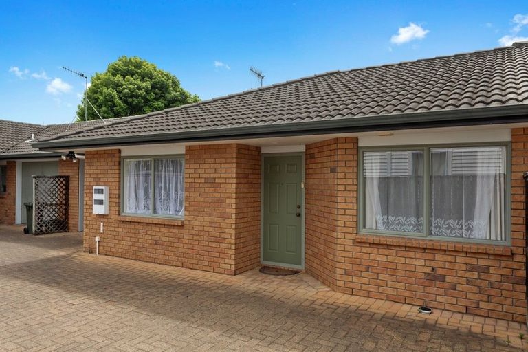 Photo of property in 2/68 Salonika Street, Whakatane, 3120