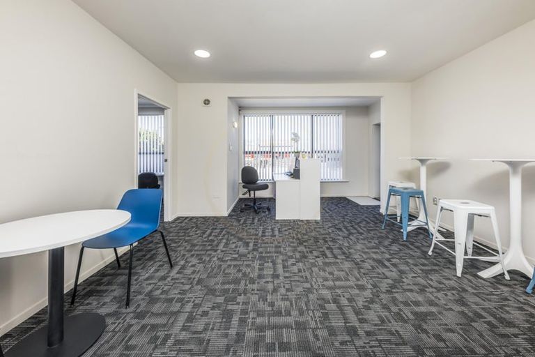 Photo of property in 6/220 Great South Road, Takanini, 2112