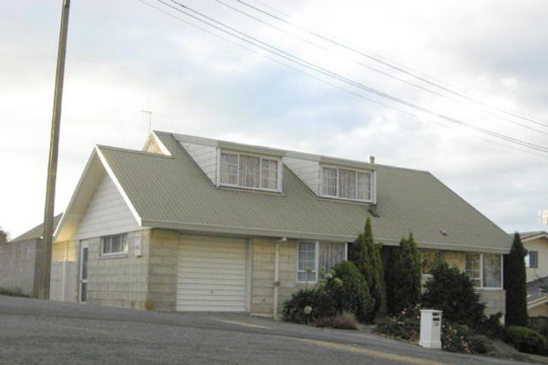 Photo of property in 150 Perth Street, Holmes Hill, Oamaru, 9401