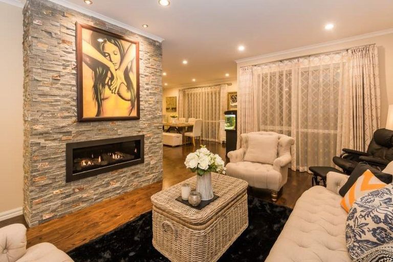 Photo of property in 29a Peach Road, Glenfield, Auckland, 0629