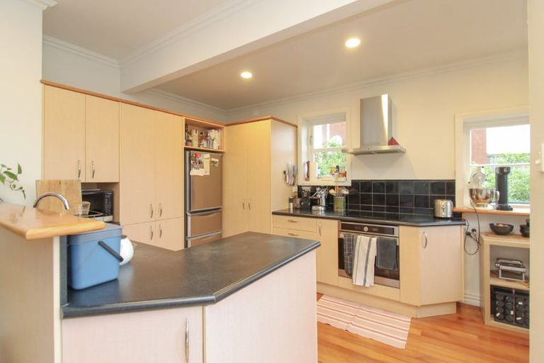 Photo of property in 118 Cashmere Avenue, Khandallah, Wellington, 6035