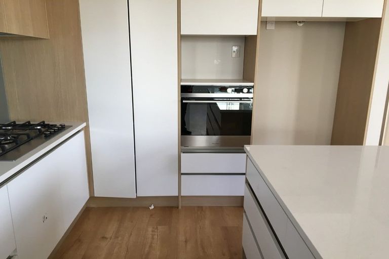 Photo of property in 5 Toanui Road, Hobsonville, Auckland, 0616