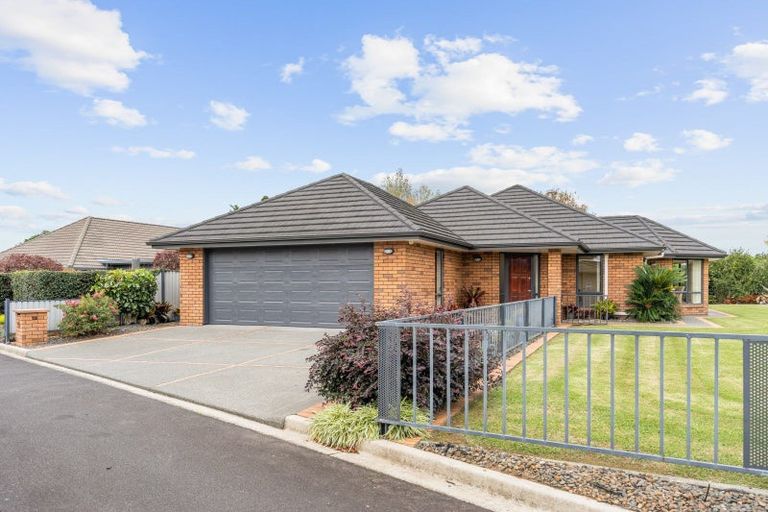 Photo of property in 18 Chatsfield Place, Te Kamo, Whangarei, 0112