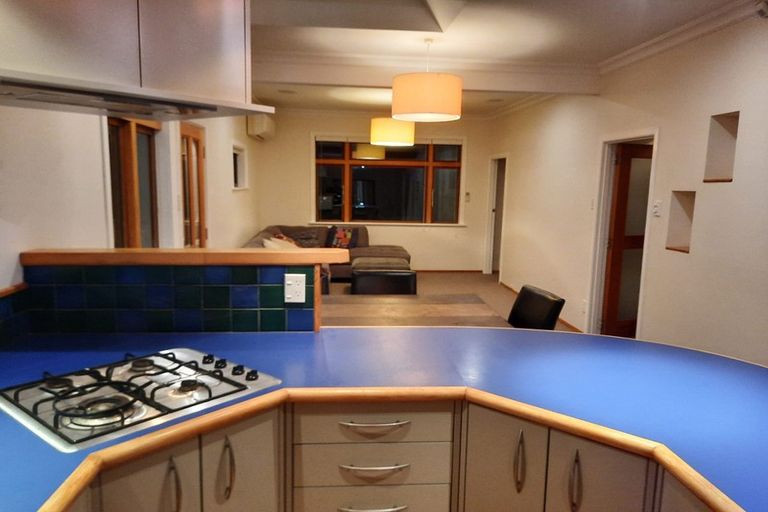 Photo of property in 62 Mortimer Terrace, Brooklyn, Wellington, 6021