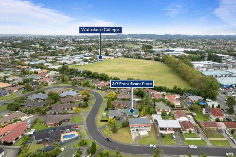 Photo of property in 2/7 Frank Evans Place, Henderson, Auckland, 0610
