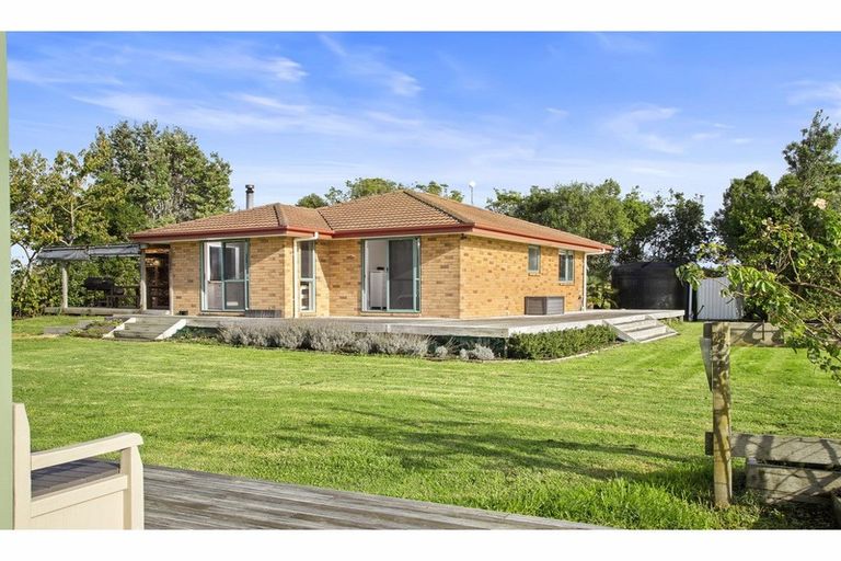 Photo of property in 373 Masters Road, Aka Aka, Waiuku, 2682