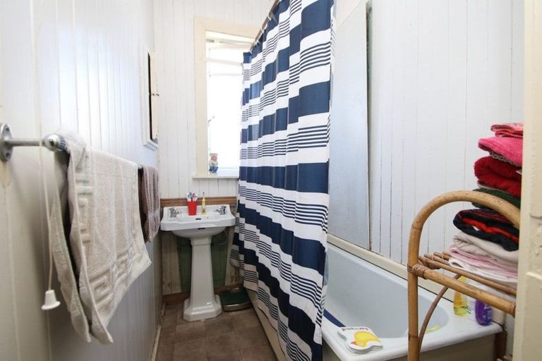 Photo of property in 9 Wyon Street, Linwood, Christchurch, 8062