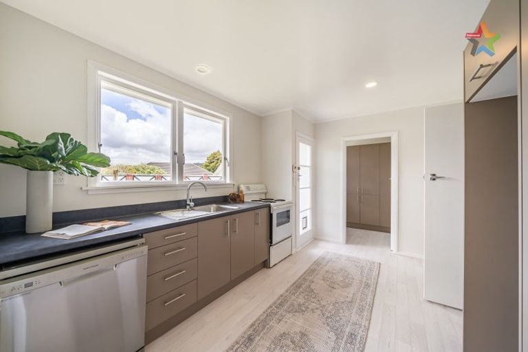 Photo of property in 20 Charles Street, Clouston Park, Upper Hutt, 5018