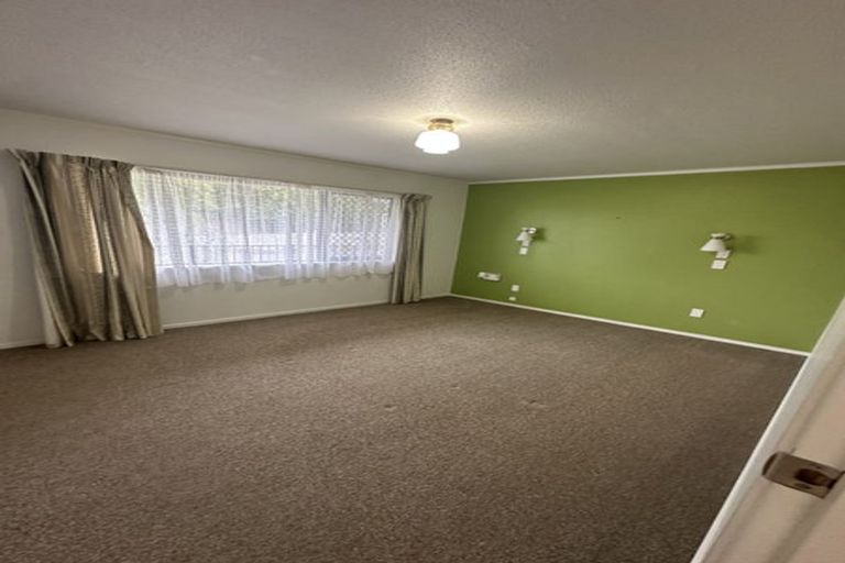 Photo of property in 59a View Road, Henderson, Auckland, 0612