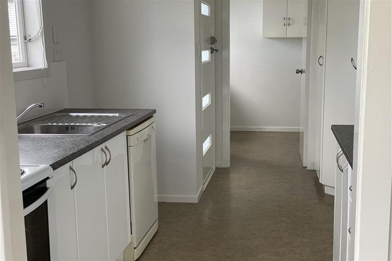 Photo of property in 1/21 Lancaster Road, Beach Haven, Auckland, 0626