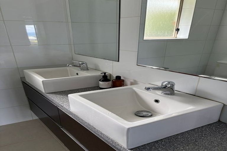 Photo of property in 15 Seaview Terrace, Kew, Dunedin, 9012